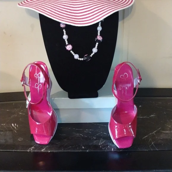 Jessica Simpson Sandals - Picture 7 of 10